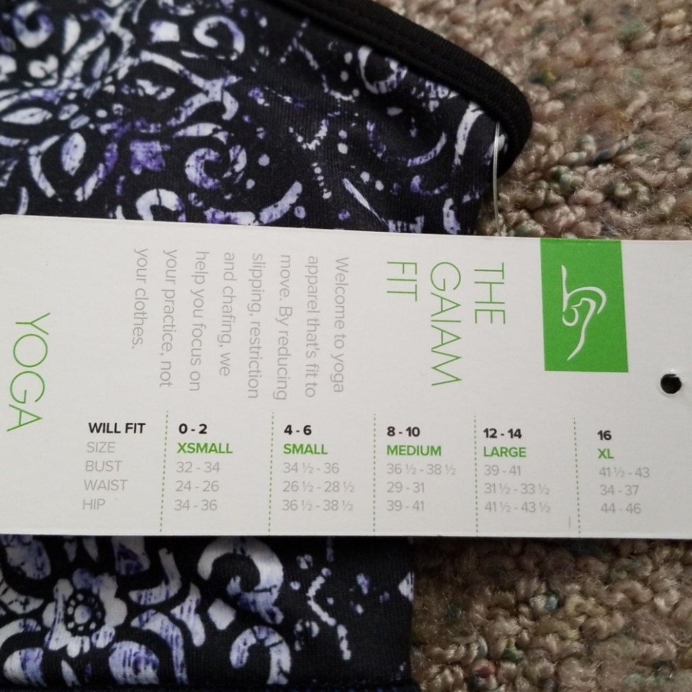 NWT Gaiam sports bra - Picture 6 of 6